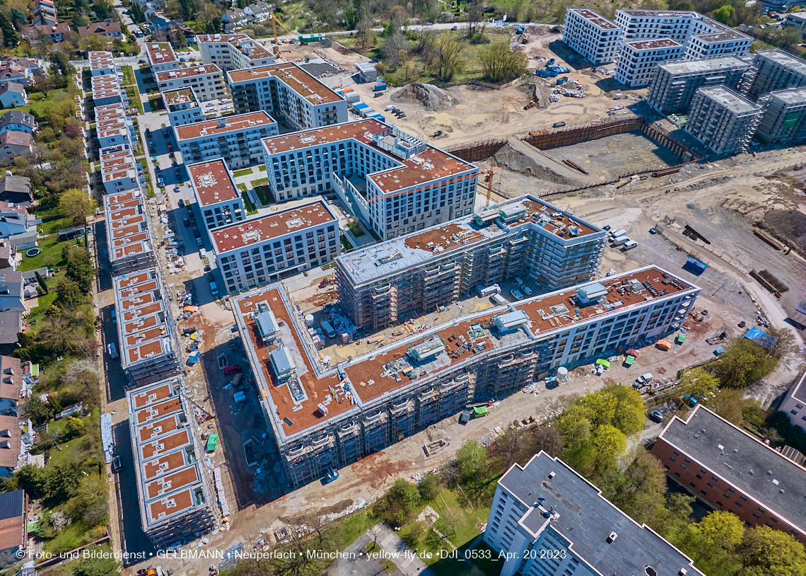 21.04.2023 - Luftbilder von der Baustelle Alexisquartier und Pandion Verde in Neuperlach
